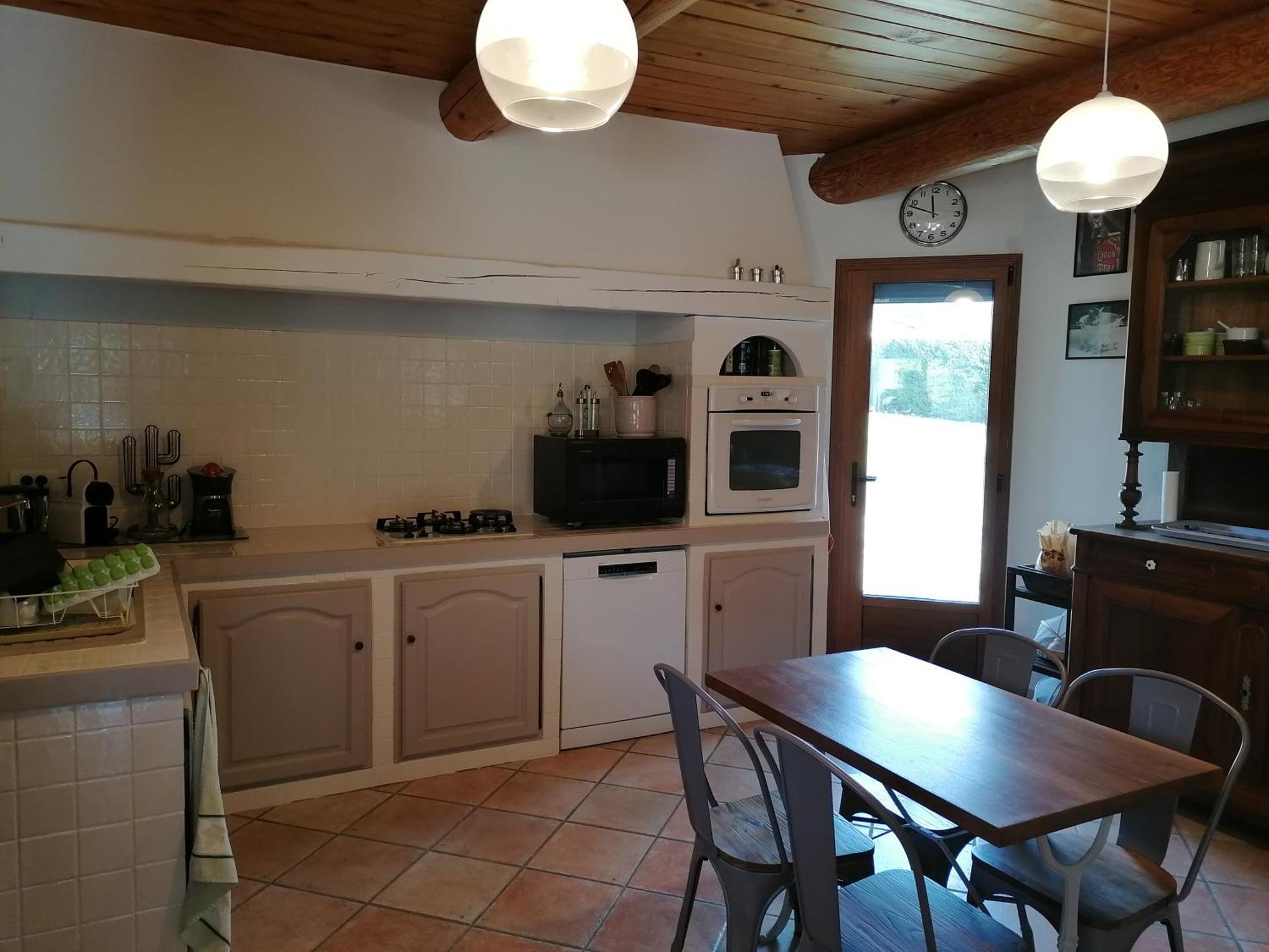 Maison Au Calme Entre Vignes Et Luberon *